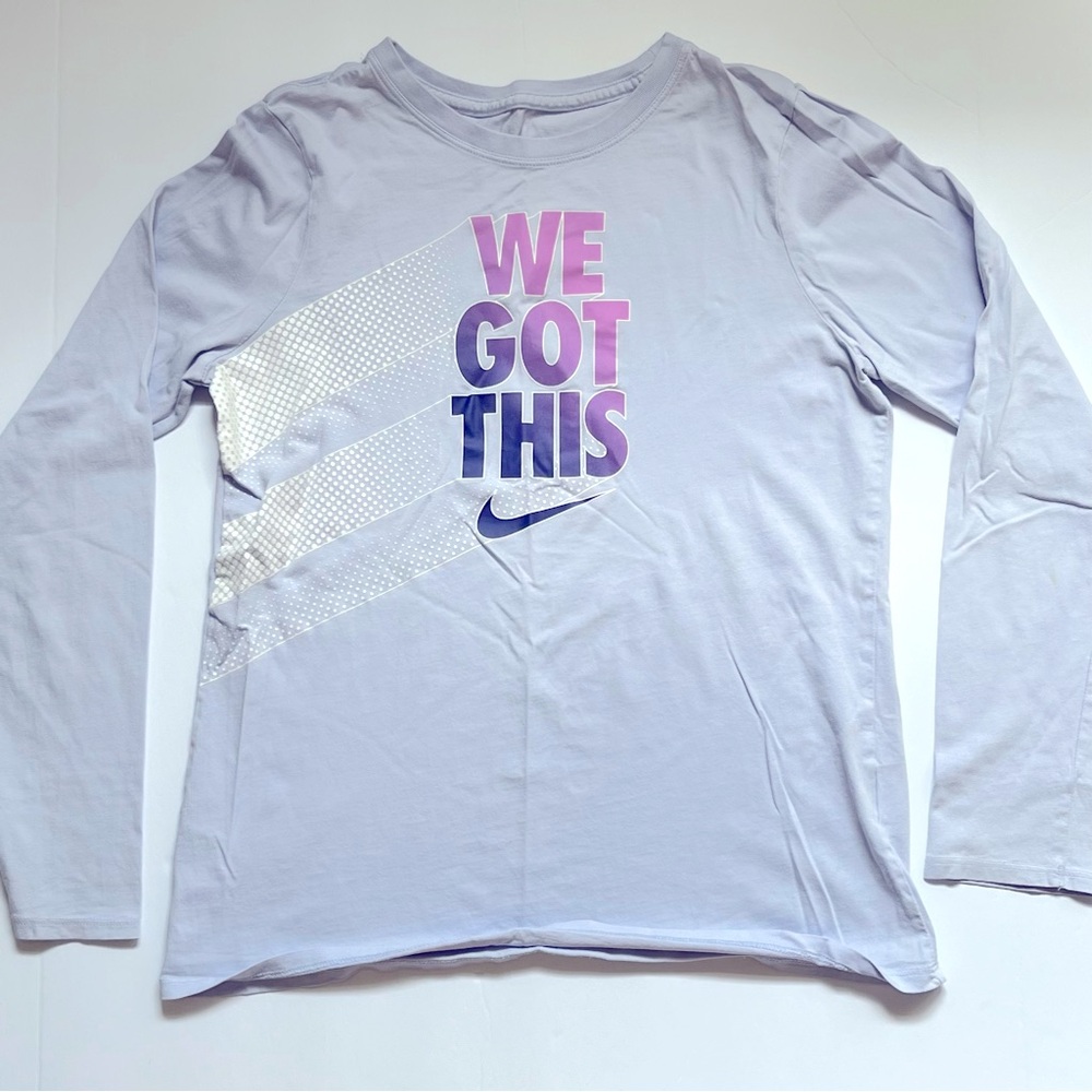 Nike long sleeve t shirt we got this size large